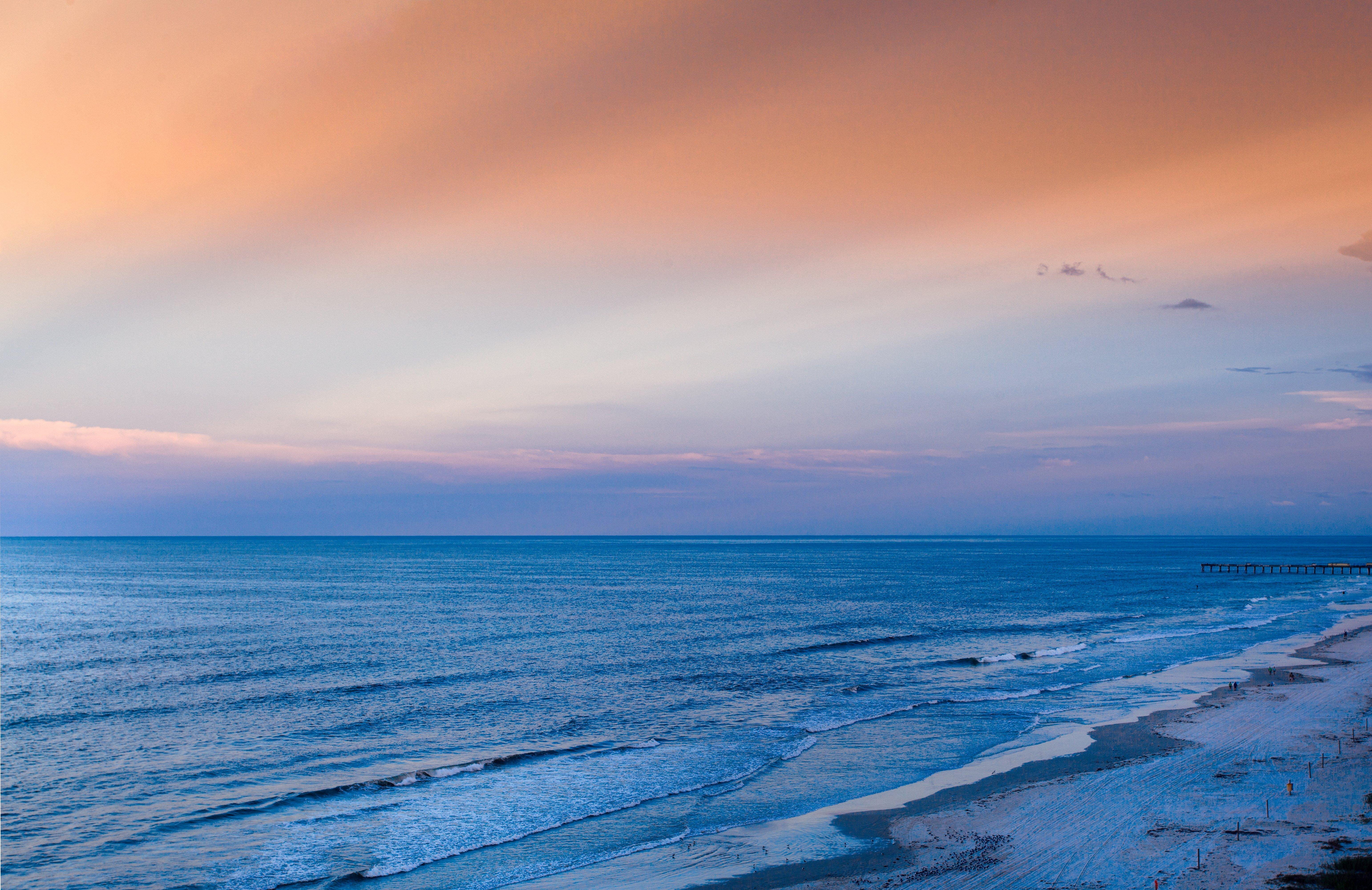 Holiday Inn Express & Suites Oceanfront Daytona Beach Shores By Ihg Екстериор снимка