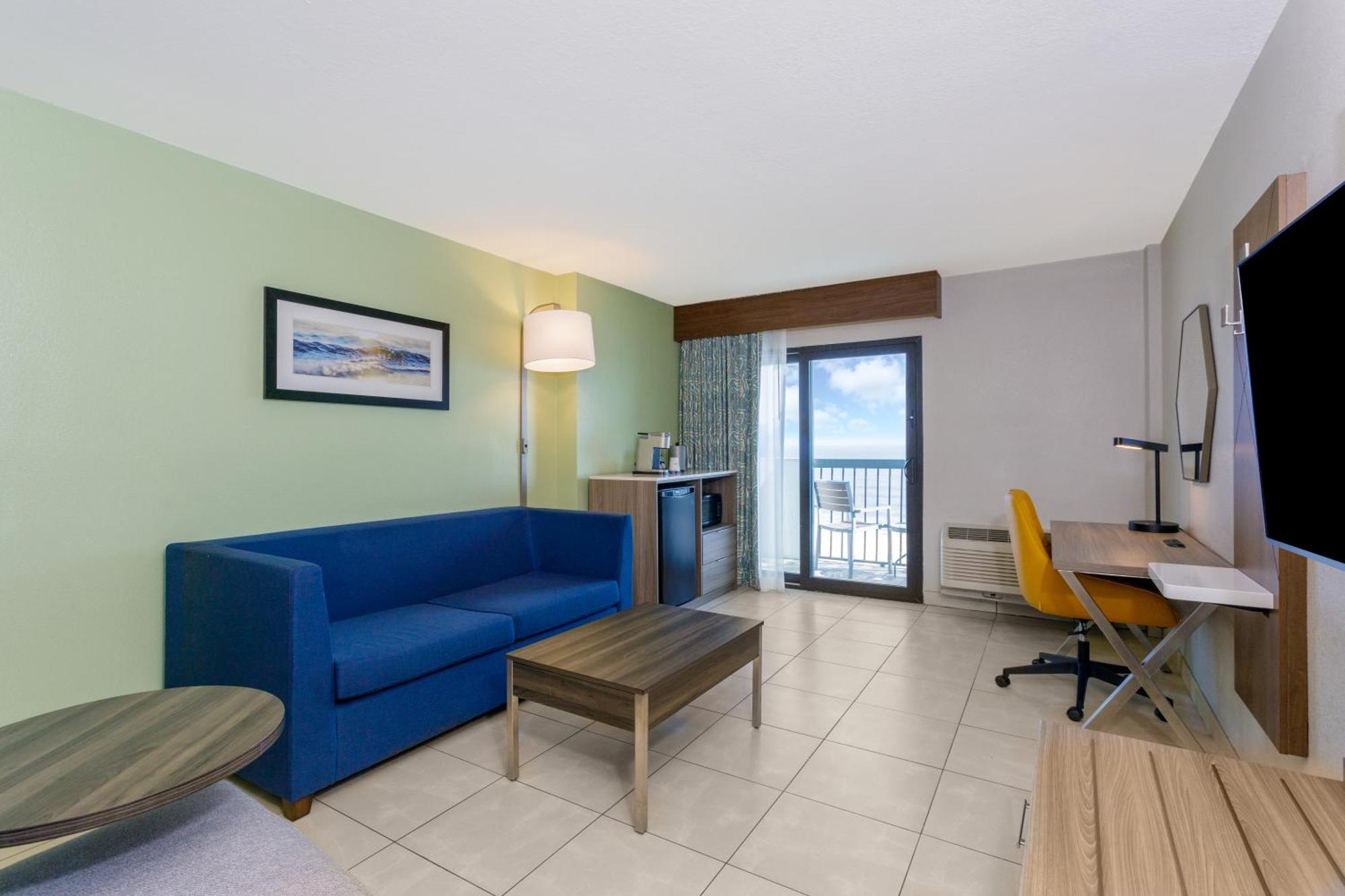 Holiday Inn Express & Suites Oceanfront Daytona Beach Shores By Ihg Екстериор снимка
