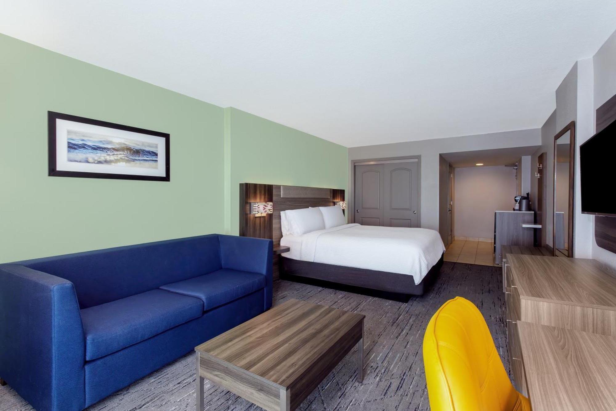 Holiday Inn Express & Suites Oceanfront Daytona Beach Shores By Ihg Екстериор снимка